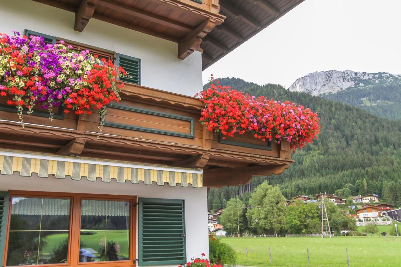 Schneiderbauer Bed & Breakfast Waidring Dış mekan fotoğraf