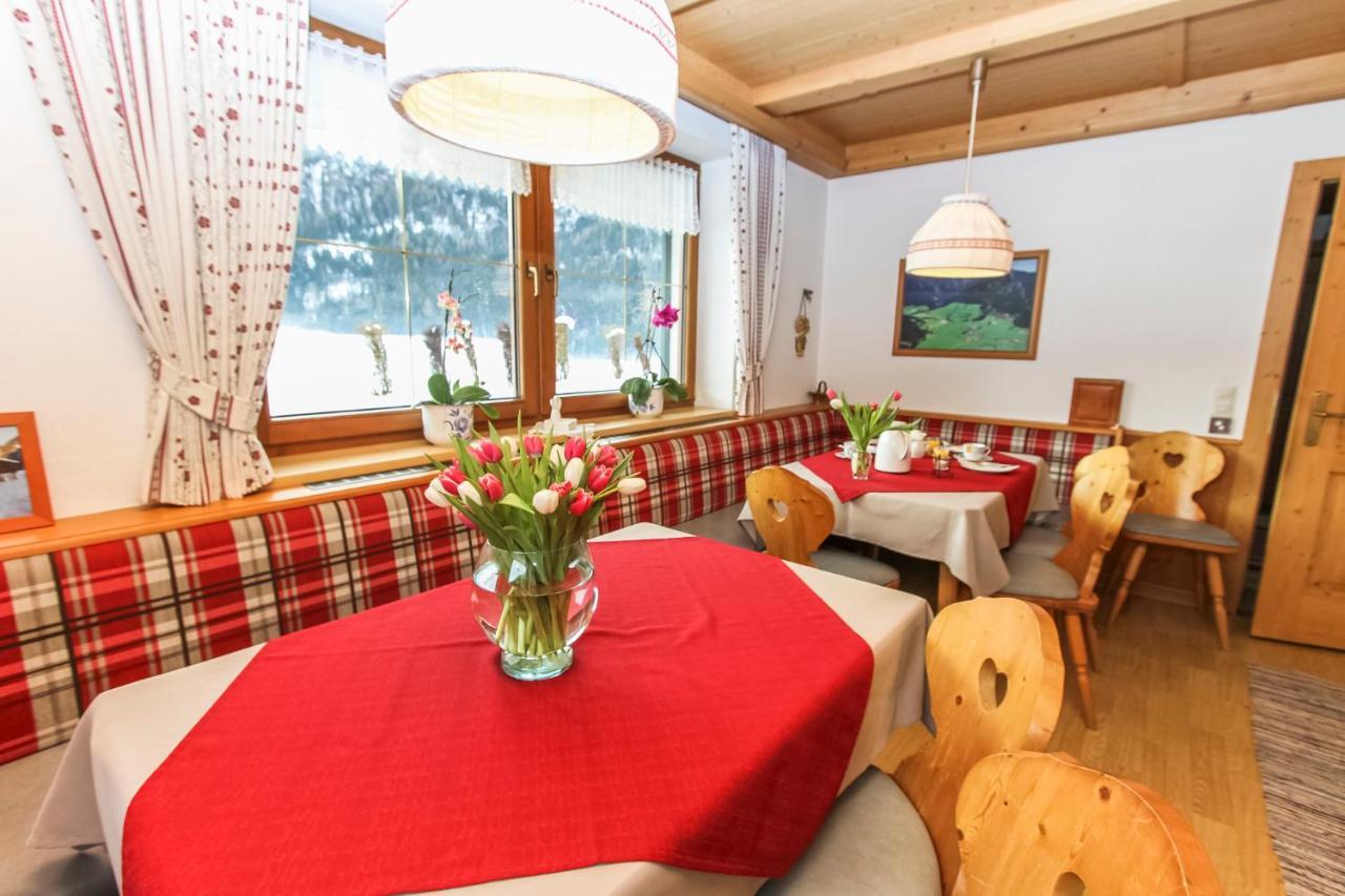 Schneiderbauer Bed & Breakfast Waidring Dış mekan fotoğraf