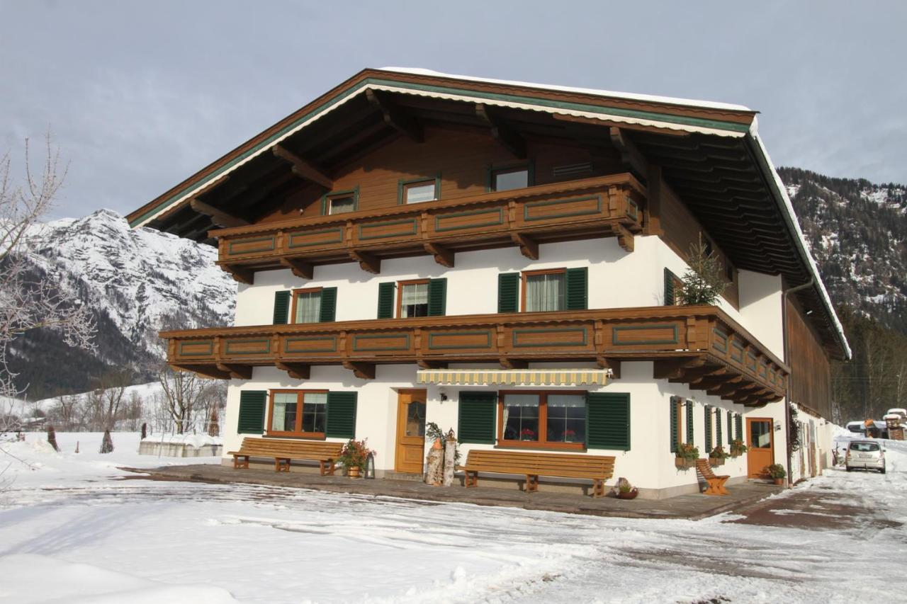 Schneiderbauer Bed & Breakfast Waidring Dış mekan fotoğraf