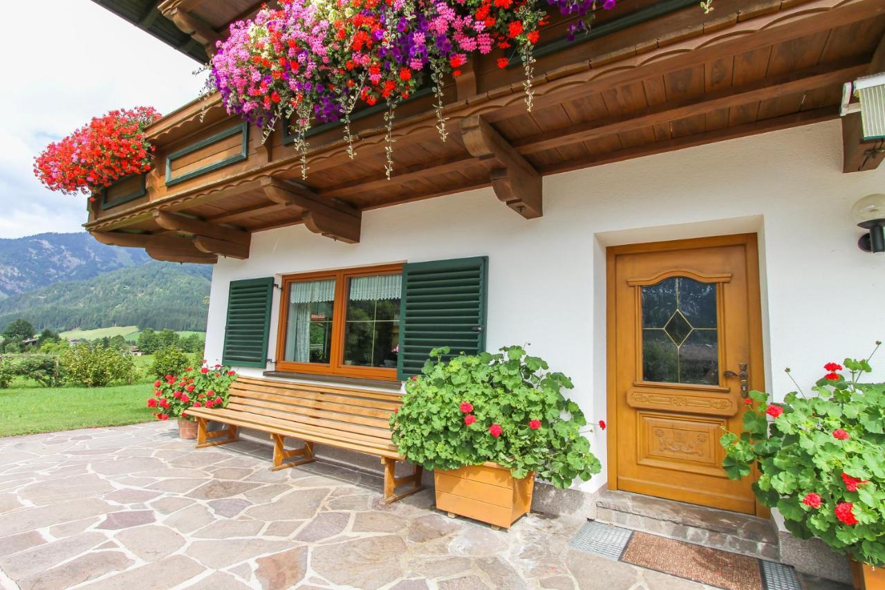 Schneiderbauer Bed & Breakfast Waidring Dış mekan fotoğraf