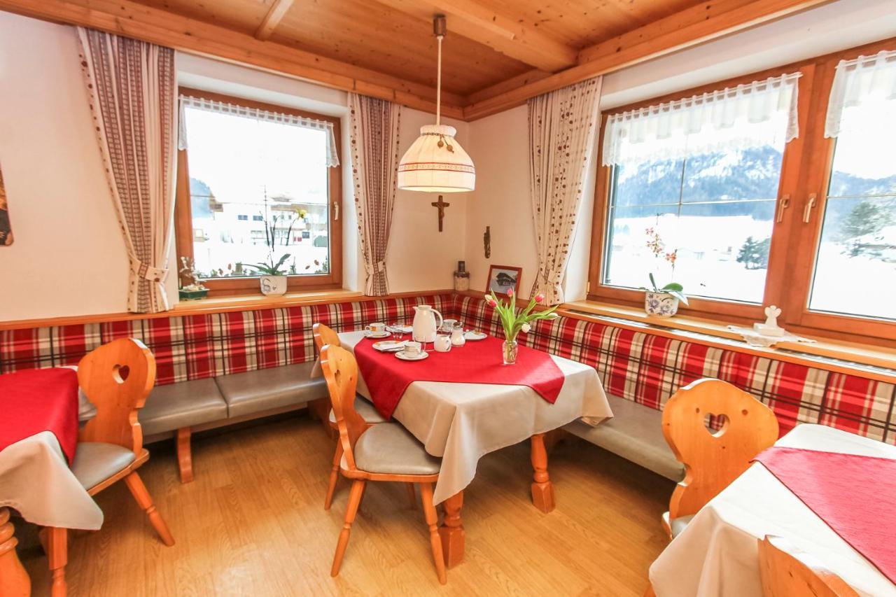Schneiderbauer Bed & Breakfast Waidring Dış mekan fotoğraf