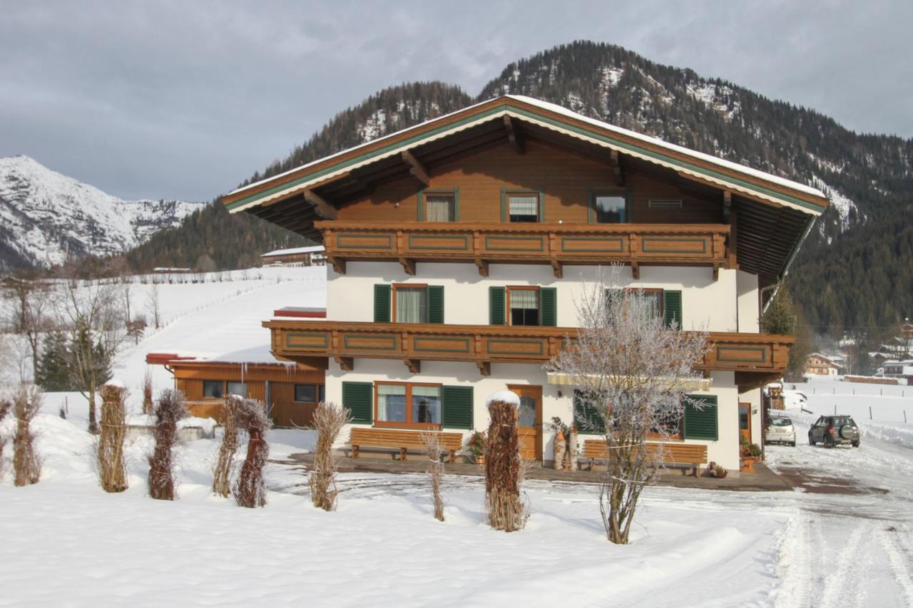 Schneiderbauer Bed & Breakfast Waidring Dış mekan fotoğraf